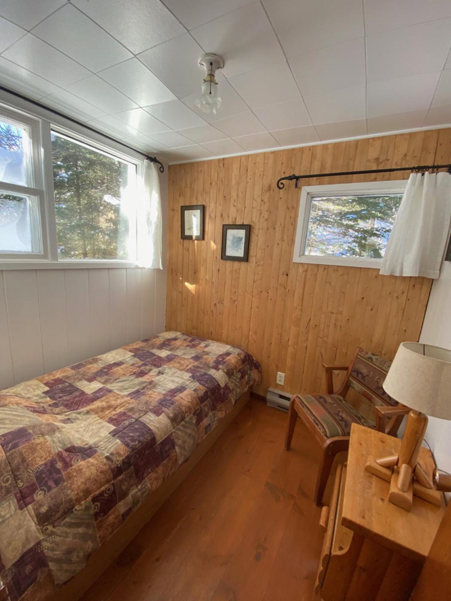 Kan-A-Mouche Pourvoirie Auberge Et Chalets Saint-Michel 외부 사진